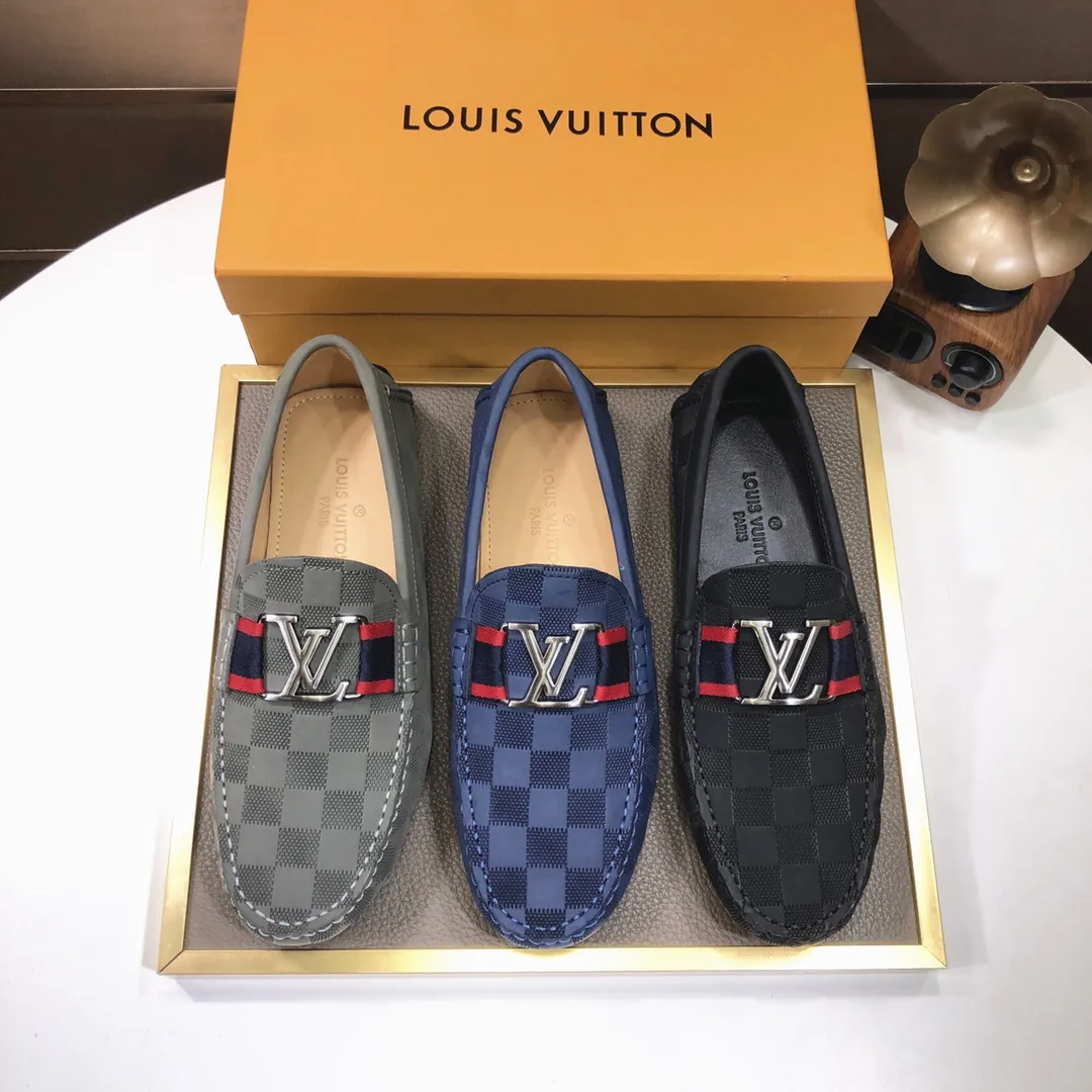 Men's men's shoes 💰420💰 [LV Doudou Shoes] (sheepskin lining) new model is on the market, available on the official website. The new Doudou shoes are processed into single-color materials, and the uppers are made of imported cowhide material. The body of the shoe is fully hemmed with mark thread, and is lined with imported original cowhide leather. The elegant shoe shape is super suitable for all-matching, and the size is 38-44.
